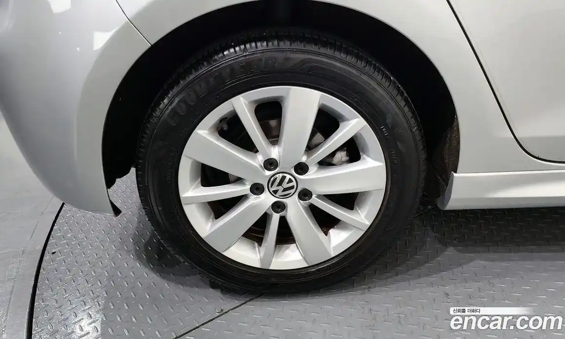 Volkswagen Golf 2013 1.6 Автомат в Москве № 168735, фото 11