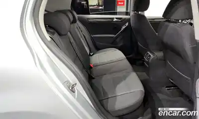 Volkswagen Golf 2013 1.6 Автомат в Москве № 168735, миниатюра 4