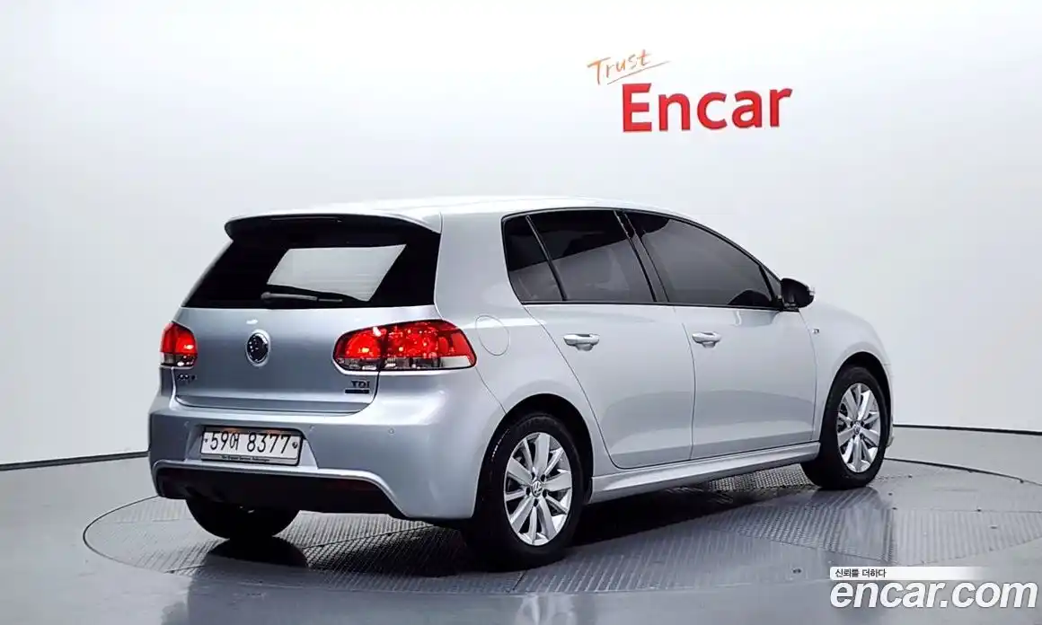 Volkswagen Golf 2013 1.6 Автомат в Москве № 168735, фото 6
