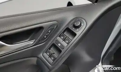 Volkswagen Golf 2013 1.6 Автомат в Москве № 168735, миниатюра 8