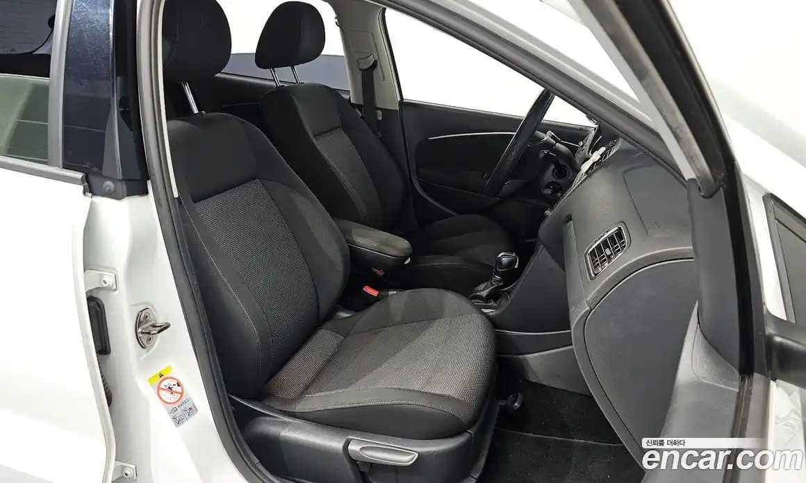 Volkswagen Polo 2016 1.4 Автомат в Москве № 169074, фото 12