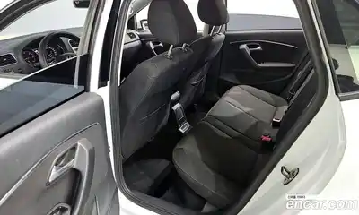 Volkswagen Polo 2016 1.4 Автомат в Москве № 169074, миниатюра 4