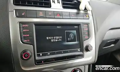 Volkswagen Polo 2016 1.4 Автомат в Москве № 169074, миниатюра 9