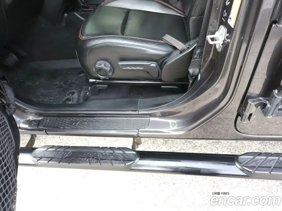 Jeep Gladiator 2021 3.6 Автомат в Москве № 170021, фото 11