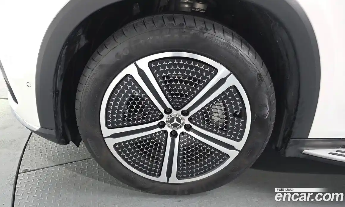 Mercedes-Benz EQS 2023 0.3 Автомат в Москве № 171471, фото 4