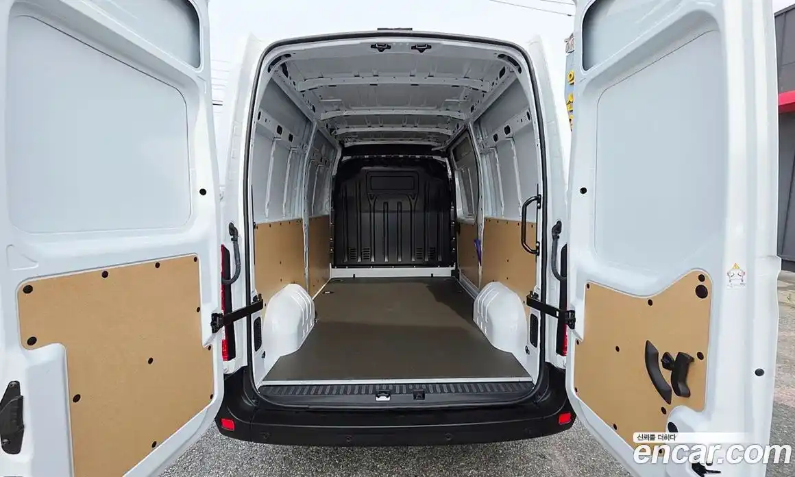 Renault Master 2024 2.3 Механическая в Москве № 176232, фото 20