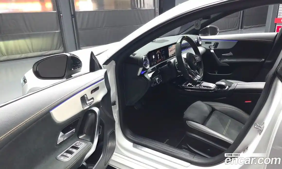 Mercedes-Benz CLA-Class 2023 2.0 Автомат в Москве № 178547, фото 20