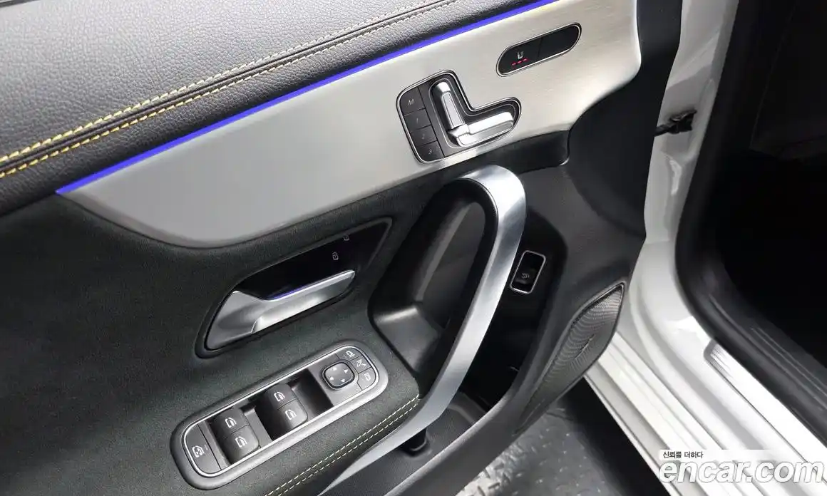 Mercedes-Benz CLA-Class 2023 2.0 Автомат в Москве № 178547, фото 9