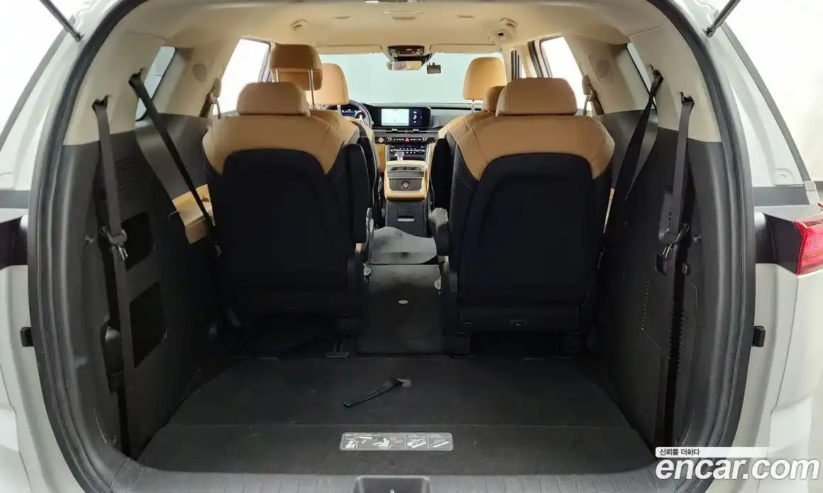 Kia Canival 2023 3.5 Автомат в Москве № 18109, фото 15