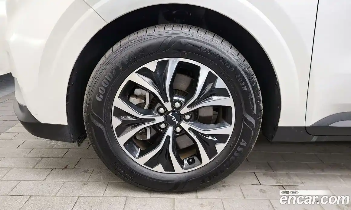 Kia Canival 2023 3.5 Автомат в Москве № 18109, фото 5