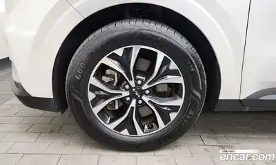 Kia Canival 2023 3.5 Автомат в Москве № 18109, миниатюра 5