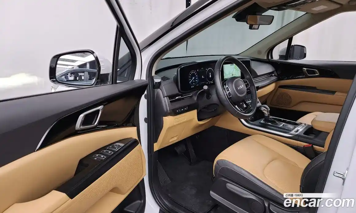 Kia Canival 2023 3.5 Автомат в Москве № 18109, фото 6