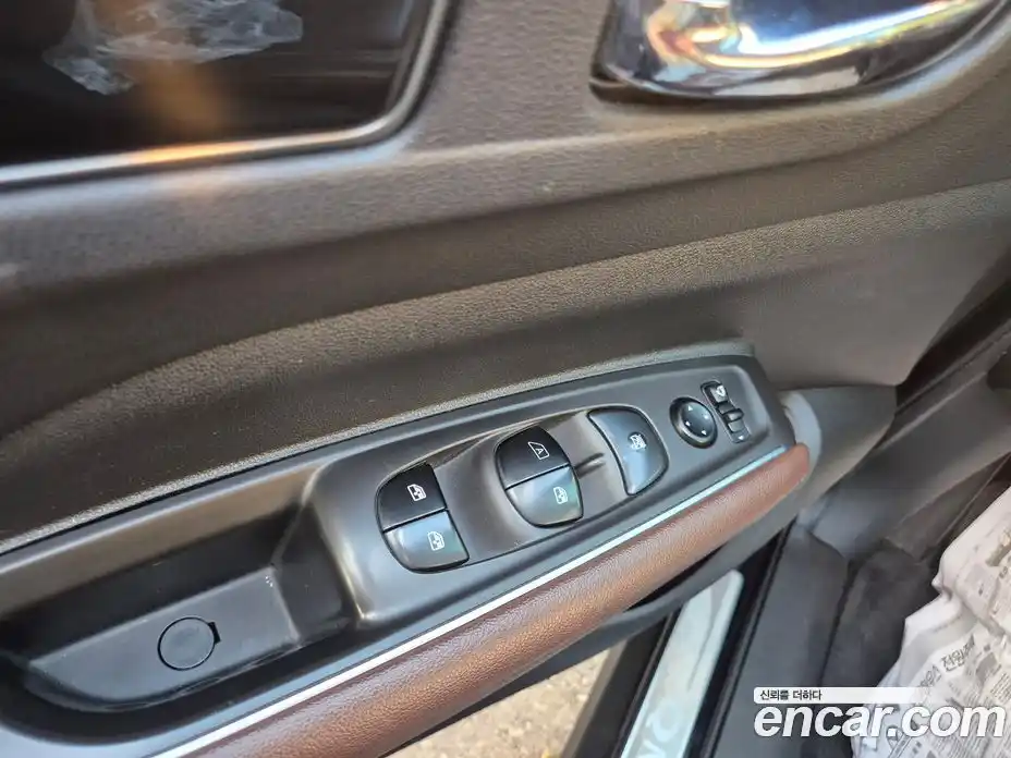 Renault QM6 2017 2.0 Автомат в Москве № 185733, фото 17