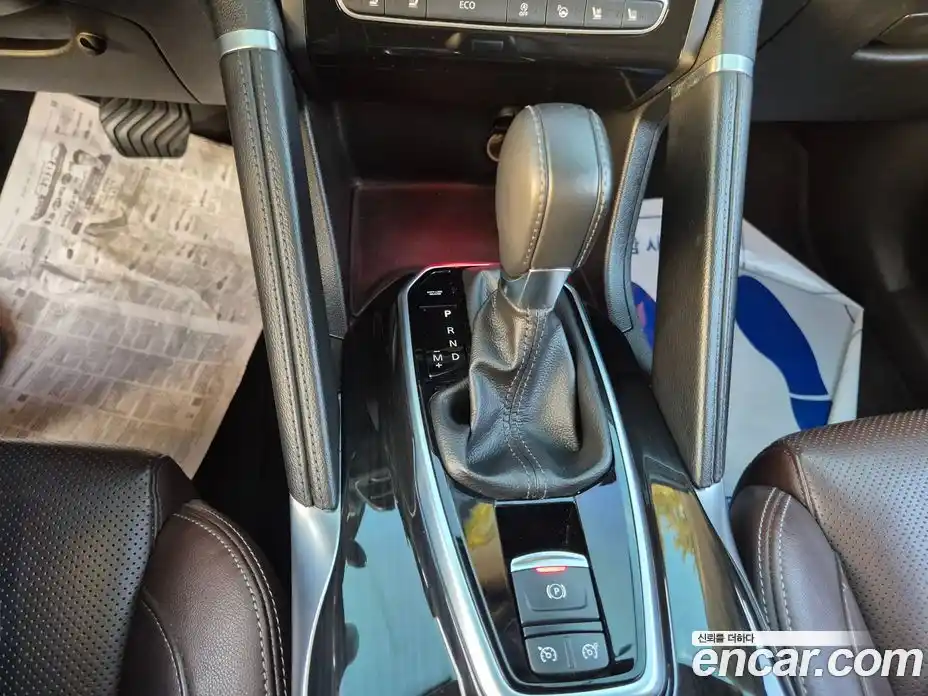 Renault QM6 2017 2.0 Автомат в Москве № 185733, фото 9