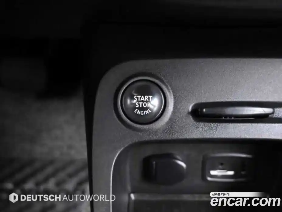 Renault QM3 2015 1.5 Автомат в Москве № 186655, фото 16