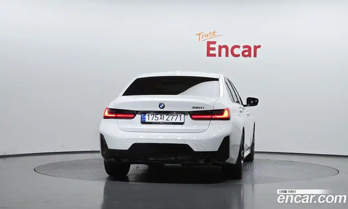 BMW 3-Series 2024 2.0 Автомат в Москве № 187187, фото 14