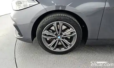 BMW 1-Series 2022 2.0 Автомат в Москве № 189125, миниатюра 3