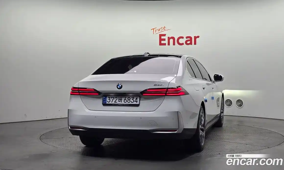 BMW 5-Series 2024 2.0 Автомат в Москве № 189481, фото 4