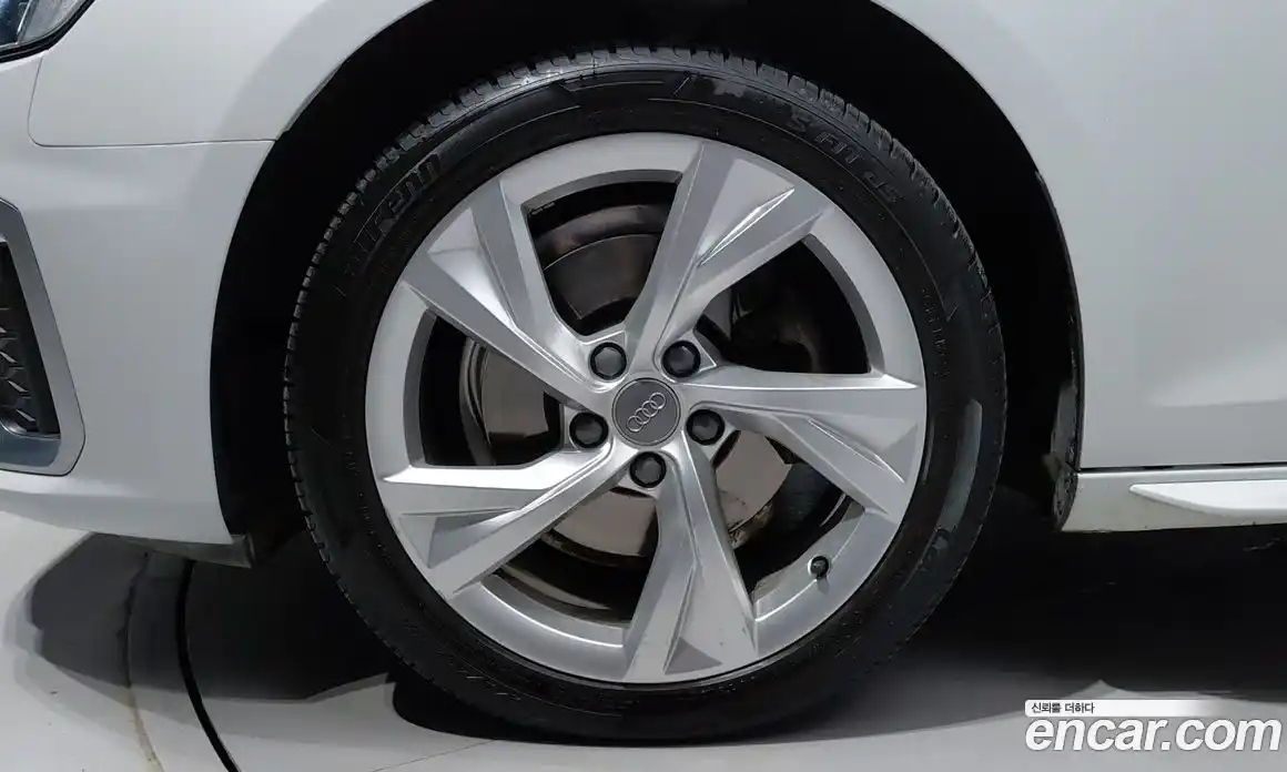 Audi A4 2021 2.0 Автомат в Москве № 190397, фото 5