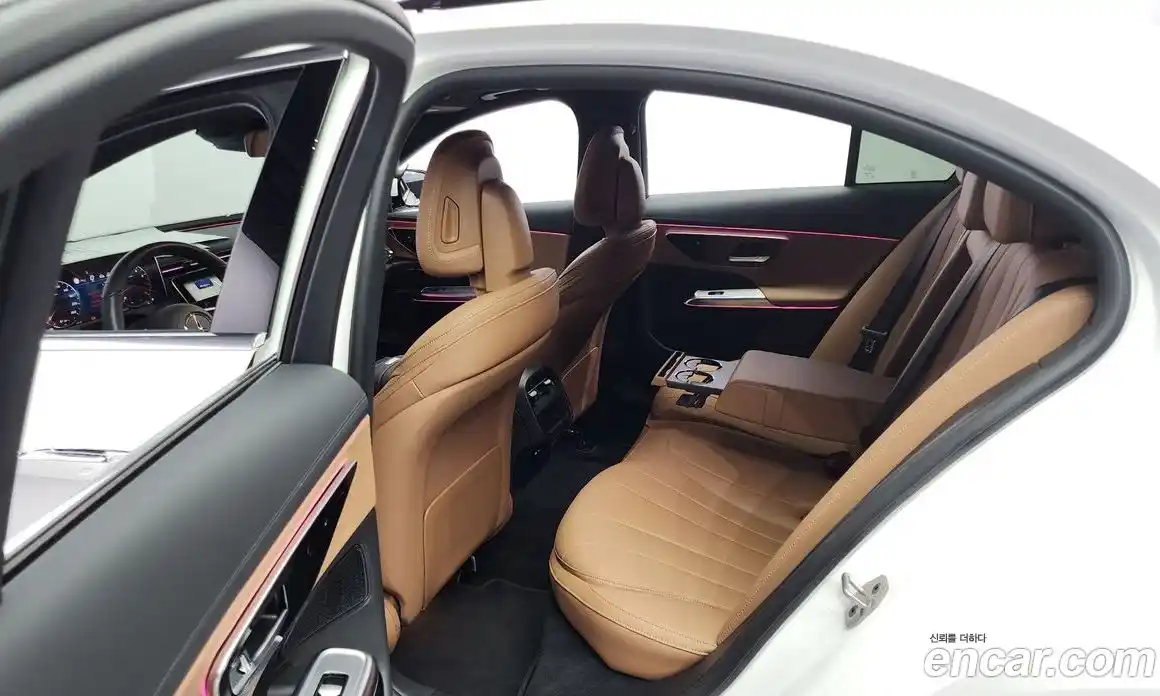 Mercedes-Benz E-Class 2024 2.0 Автомат в Москве № 193896, фото 12