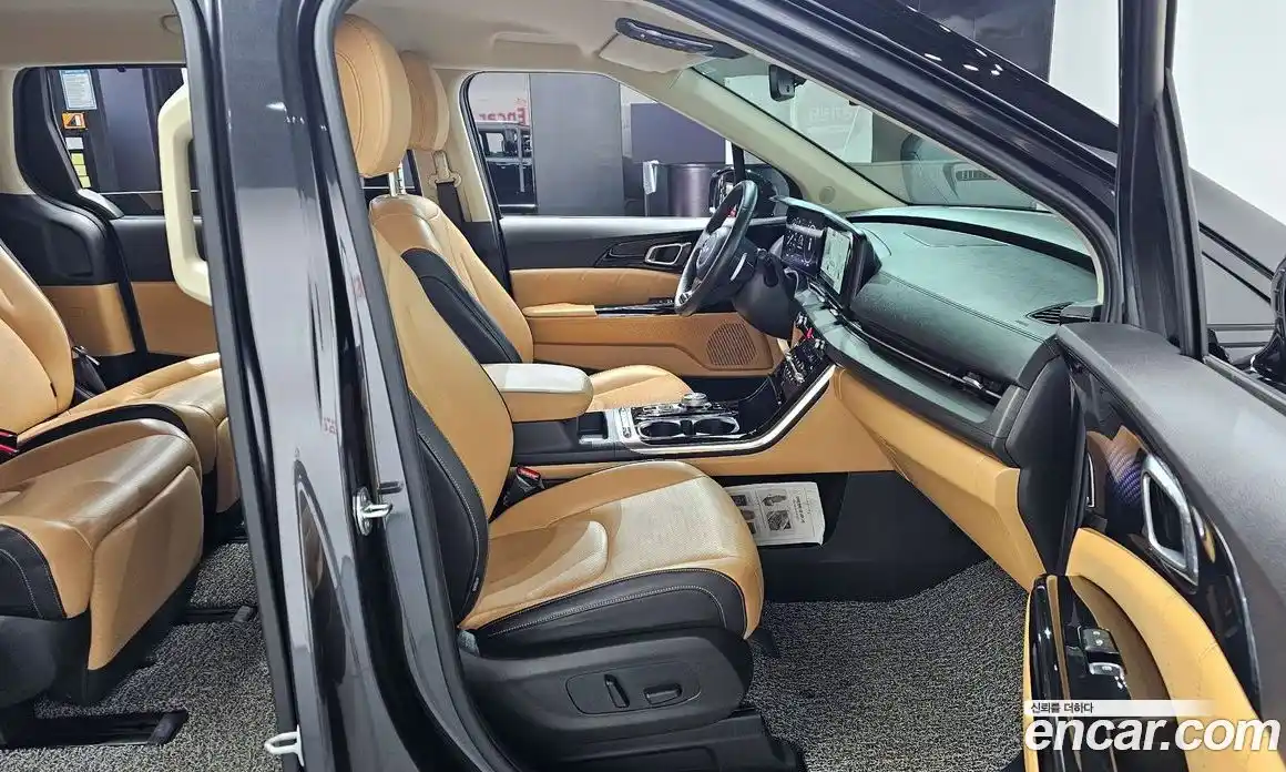 Kia Canival 2023 3.5 Автомат в Москве № 19433, фото 15