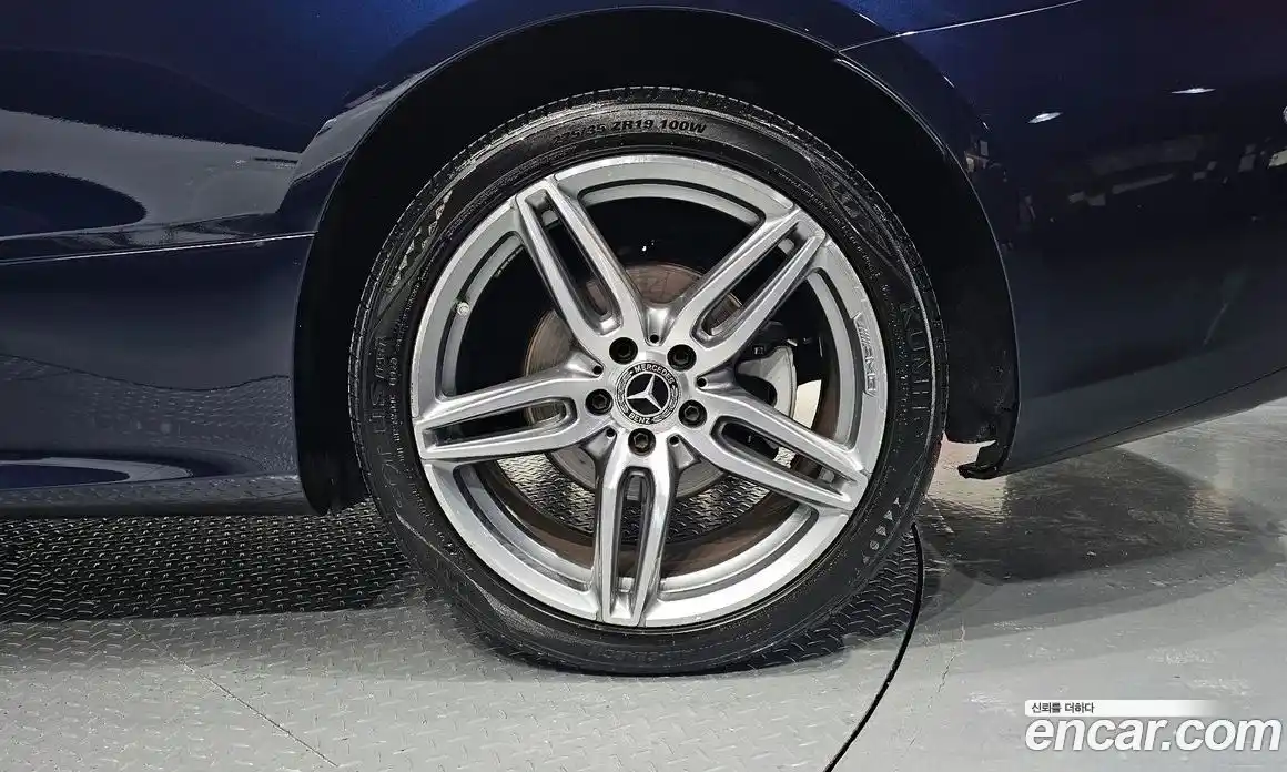 Mercedes-Benz E-Class 2019 1.9 Автомат в Москве № 194722, фото 16