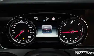 Mercedes-Benz E-Class 2019 1.9 Автомат в Москве № 194722, миниатюра 3