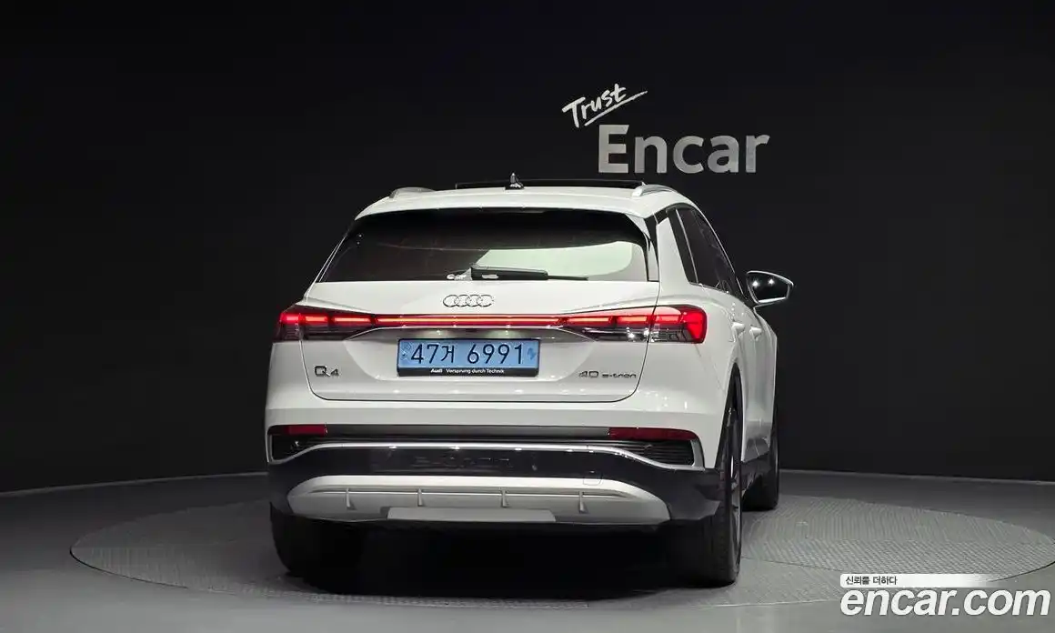 Audi Q4 e-tron 2023 0.2 Автомат в Москве № 196076, фото 12