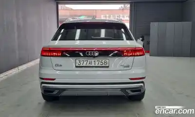 Audi Q8 2020 3.0 Автомат в Москве № 196721, миниатюра 3