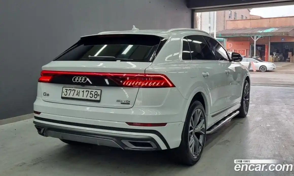 Audi Q8 2020 3.0 Автомат в Москве № 196721, фото 4