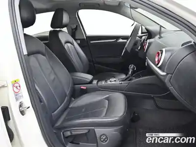 Audi A3 2015 2.0 Автомат в Москве № 196771, миниатюра 10