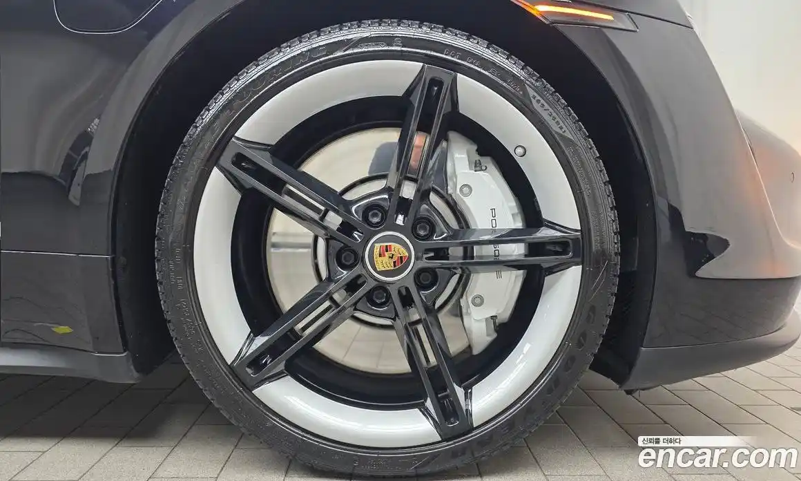 Porsche Taycan 2022 0.2 Автомат в Москве № 197146, фото 5