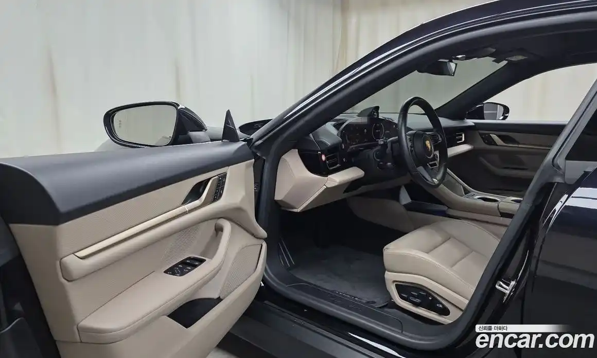 Porsche Taycan 2022 0.2 Автомат в Москве № 197146, фото 10