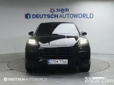 Porsche Cayenne 2024 3.0 Автомат в Москве № 197866, миниатюра 3