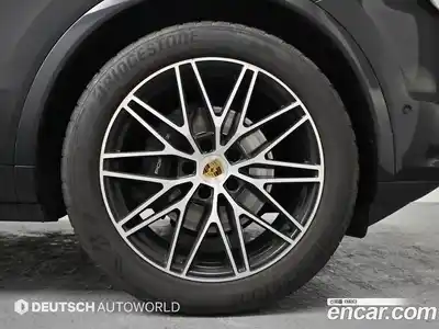 Porsche Cayenne 2024 3.0 Автомат в Москве № 197866, миниатюра 5