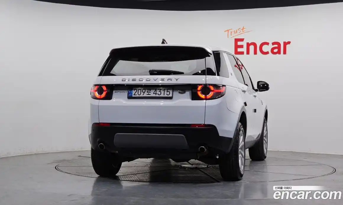 Land Rover Discovery Sport 2019 2.0 Автомат в Москве № 198271, фото 4