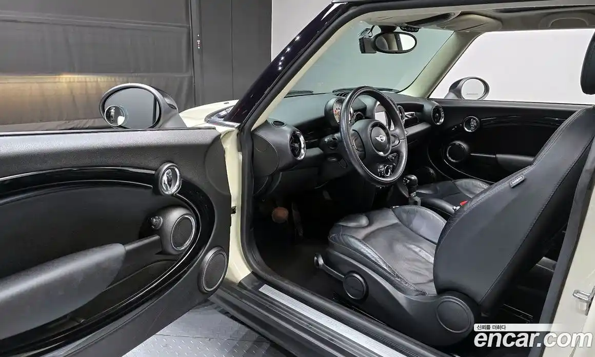 Mini Cooper 2012 1.6 Автомат в Москве № 198337, фото 11
