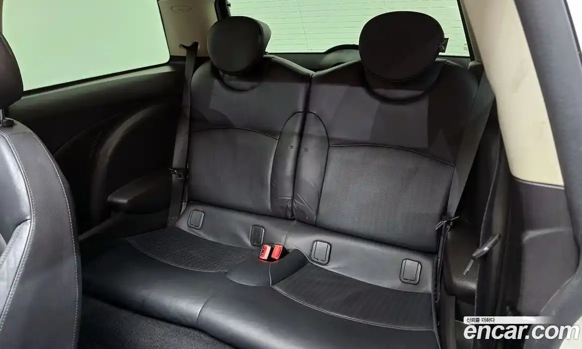 Mini Cooper 2012 1.6 Автомат в Москве № 198337, фото 12