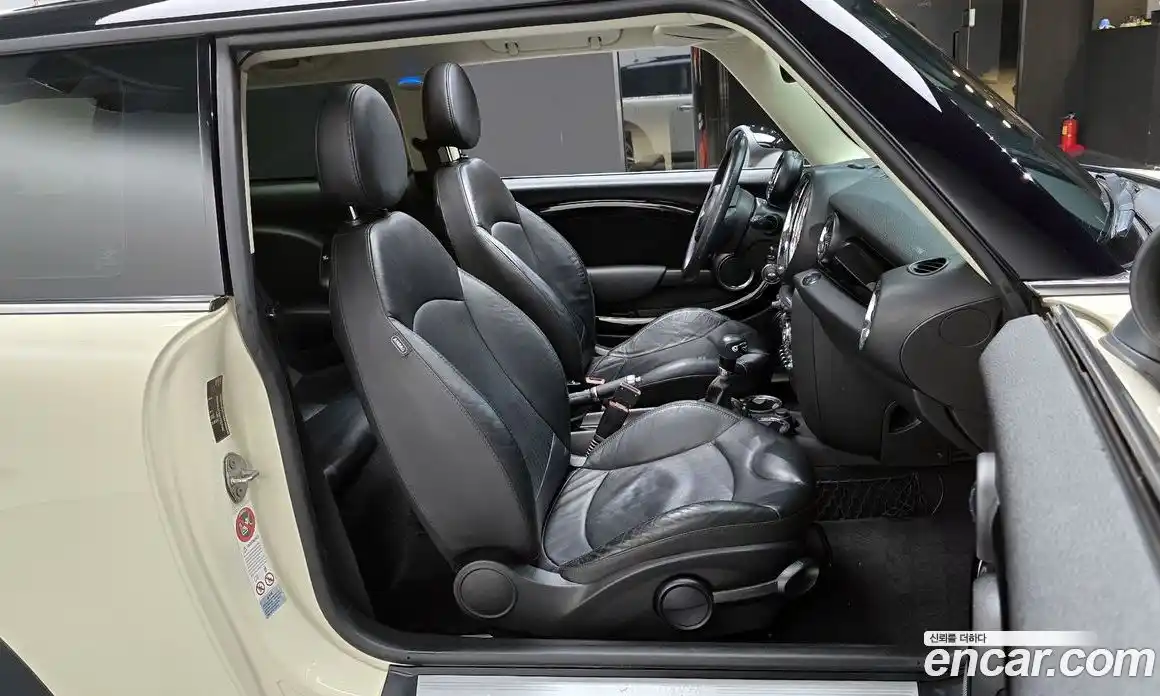 Mini Cooper 2012 1.6 Автомат в Москве № 198337, фото 10