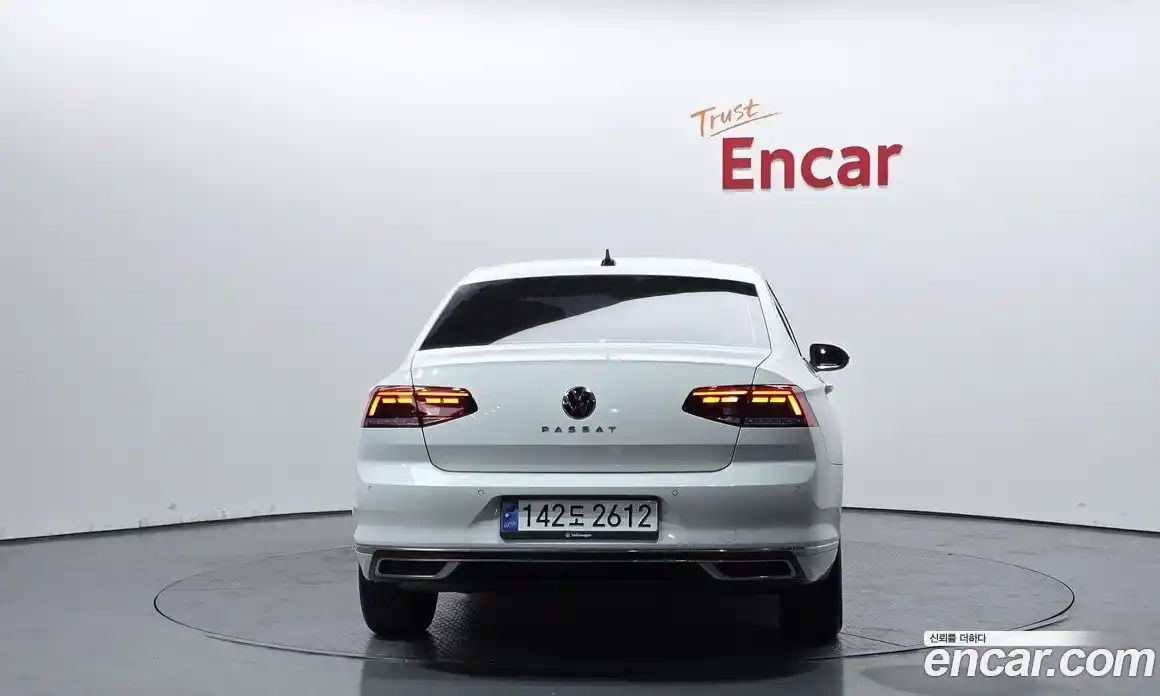 Volkswagen Passat 2022 2.0 Автомат в Москве № 199060, фото 18