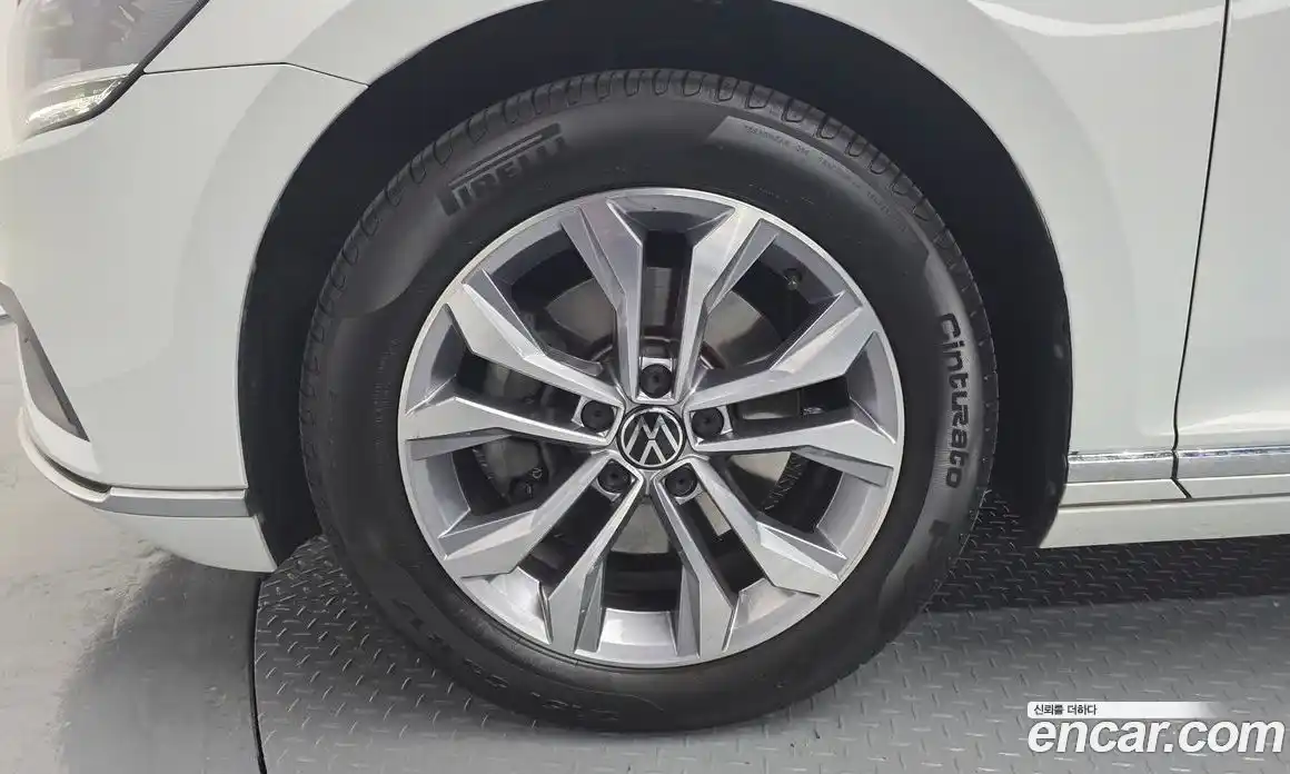 Volkswagen Passat 2022 2.0 Автомат в Москве № 199060, фото 20