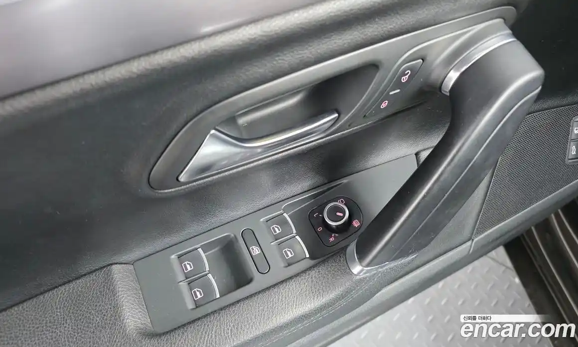 Volkswagen CC 2013 2.0 Автомат в Москве № 199235, фото 6