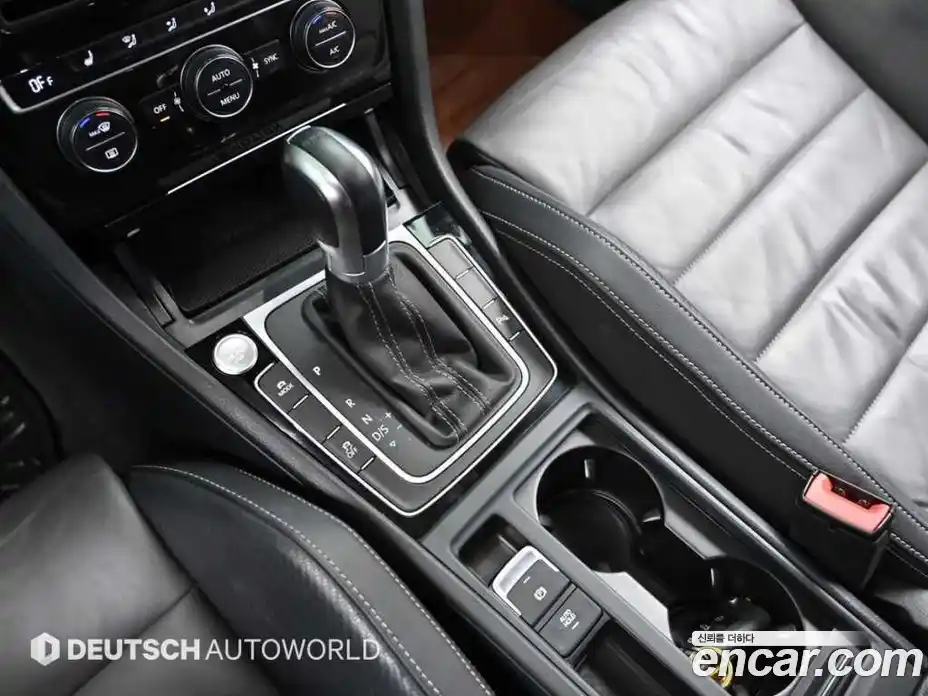 Volkswagen Golf 2016 2.0 Автомат в Москве № 199326, фото 8