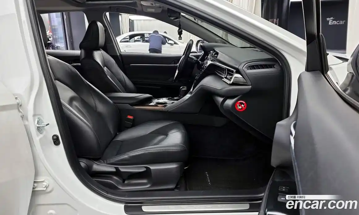 Toyota Camry 2019 2.5 Автомат в Москве № 199650, фото 16