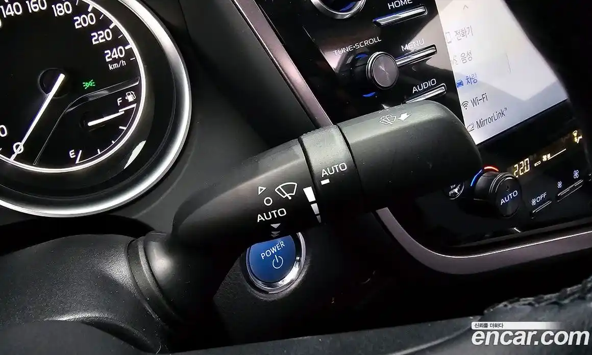 Toyota Camry 2019 2.5 Автомат в Москве № 199652, фото 16