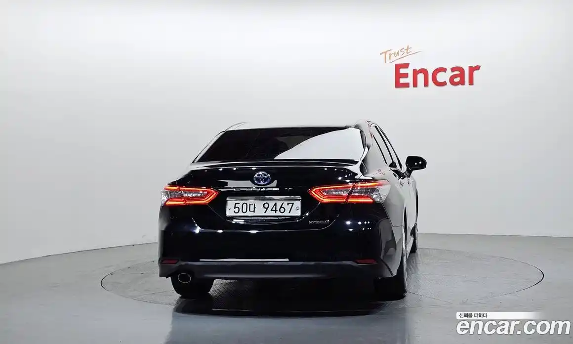 Toyota Camry 2019 2.5 Автомат в Москве № 199652, фото 4