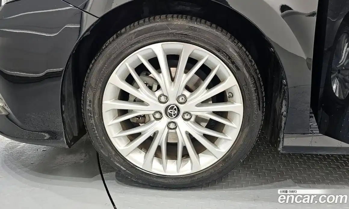 Toyota Camry 2019 2.5 Автомат в Москве № 199652, фото 5