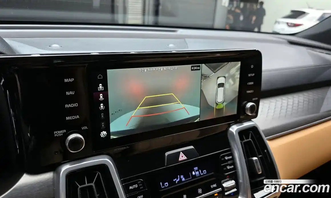 Kia Sorento 2023 2.5 Автомат в Москве № 20009, фото 7