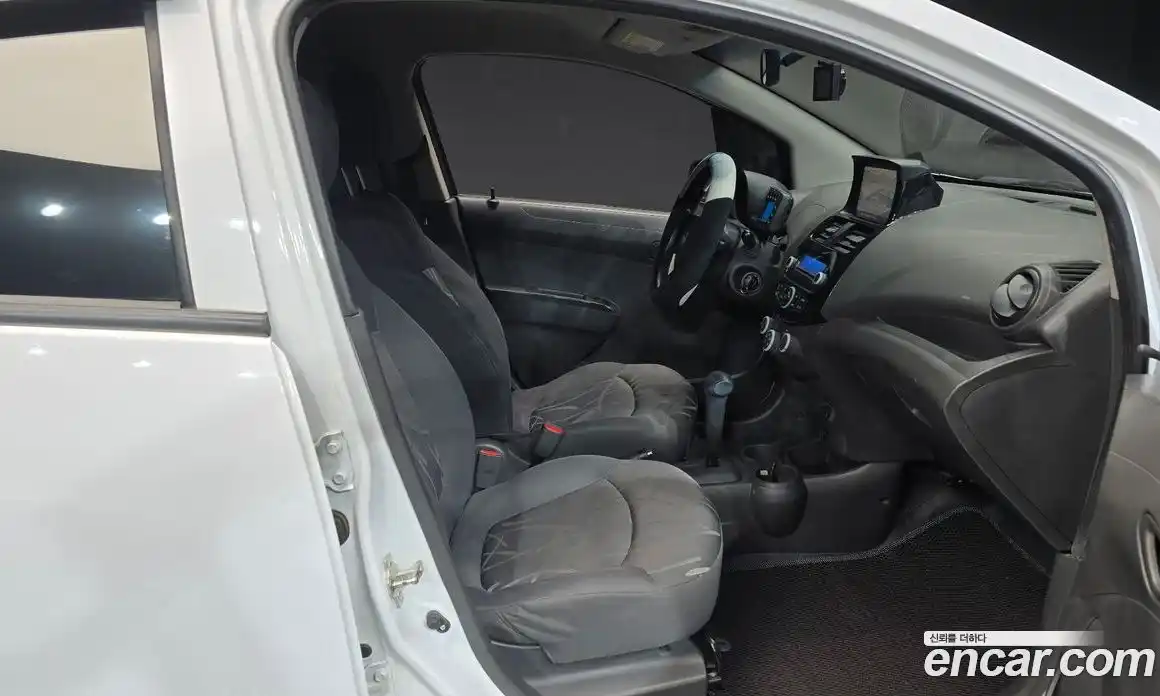 Chevrolet Spark 2013 1.0 Автомат в Москве № 202770, фото 11