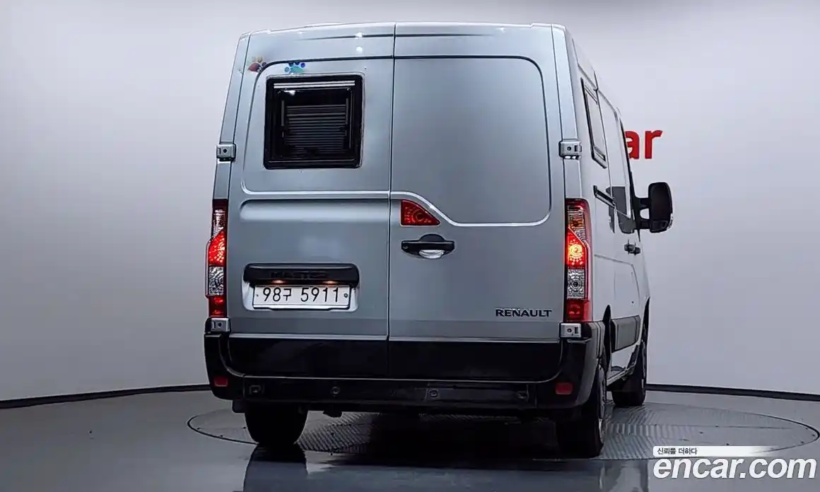 Renault Master 2020 2.3 Механическая в Москве № 204704, фото 9